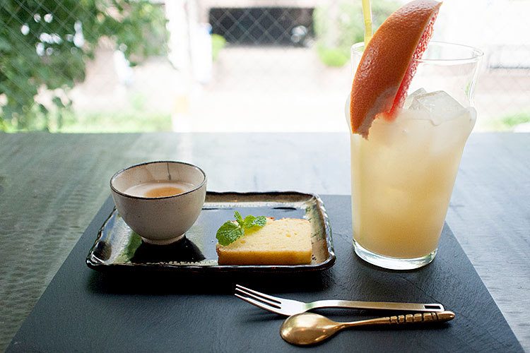 カフェはじめ