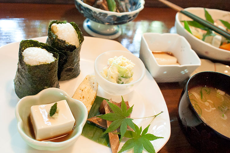 山菜天むす定食