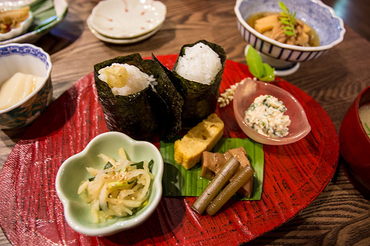 山菜天むす定食